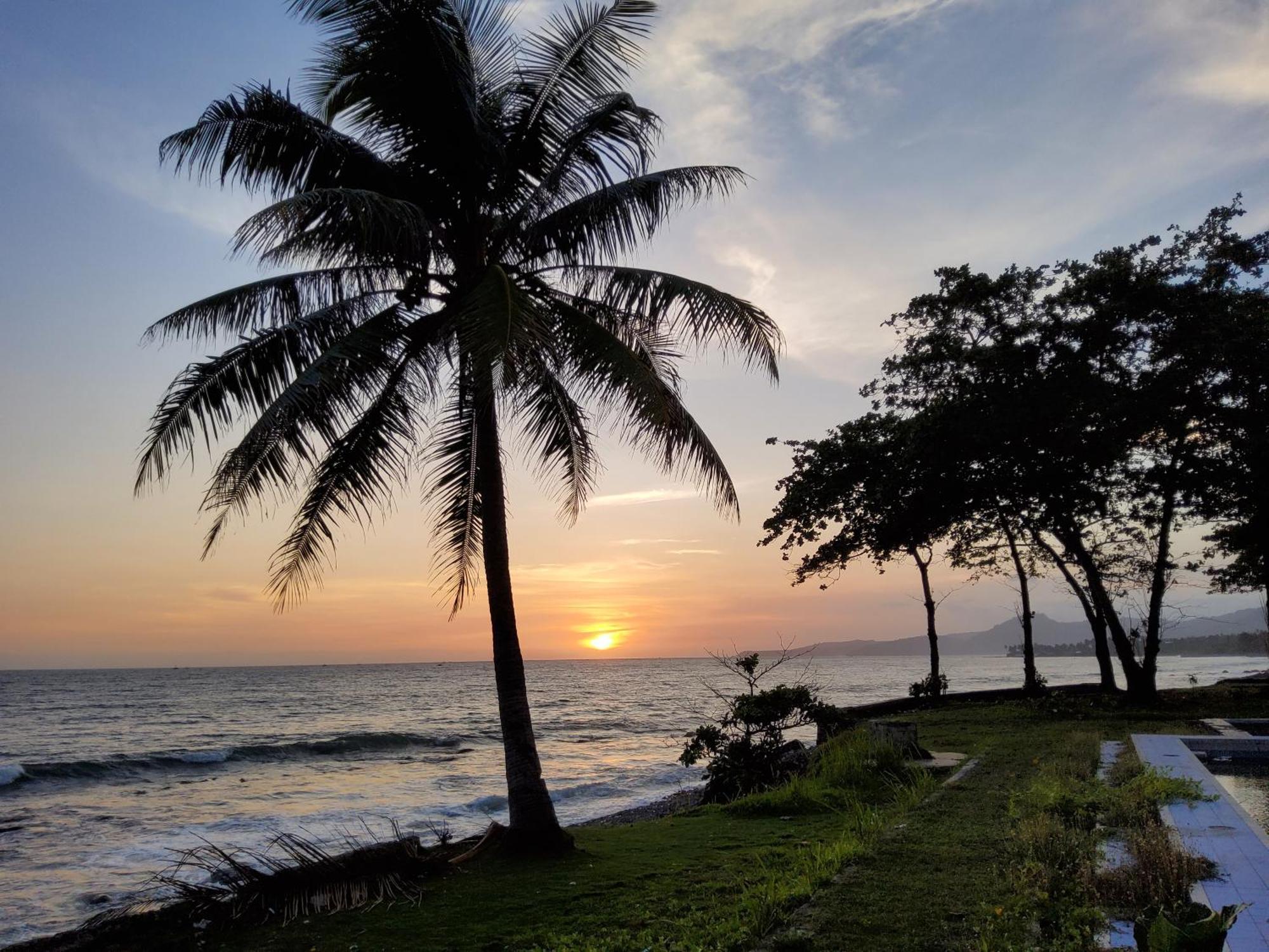 Hotel Kumala Samudra Cikakak المظهر الخارجي الصورة