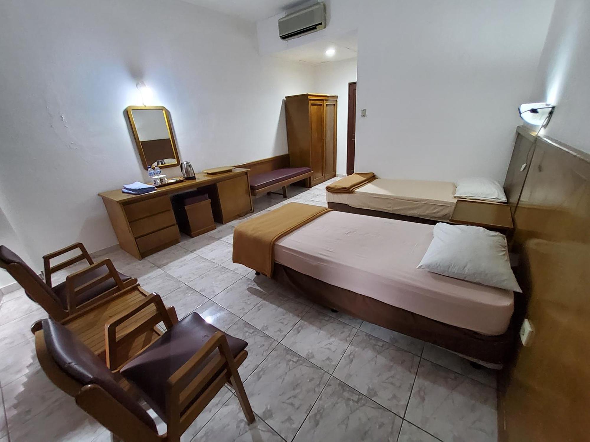Hotel Kumala Samudra Cikakak المظهر الخارجي الصورة
